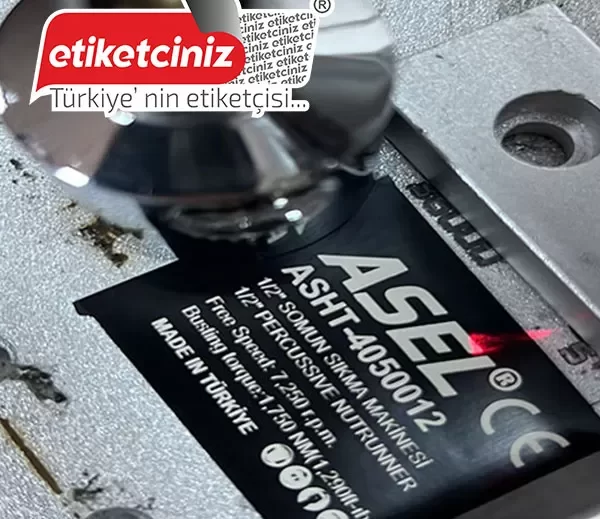 etiketciniz-tesa-fiber-lazer-kazıma-etiket-3